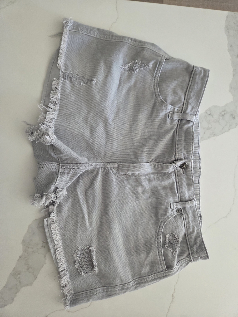 Aerie Women's Frayed Hem Distressed Denim Shorts - Light Gray